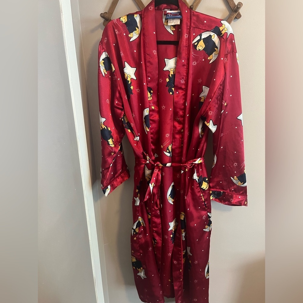 Vintage Winnie The POOH robe satin gown with belt and two pockets